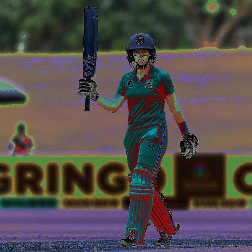 চোদ্দো সেকেন্ড, একটি খাতা, আর যে বাজার নেই: বাংলাদেশের নারী ক্লাব ক্রিকেটের ভেতরের হিসাব